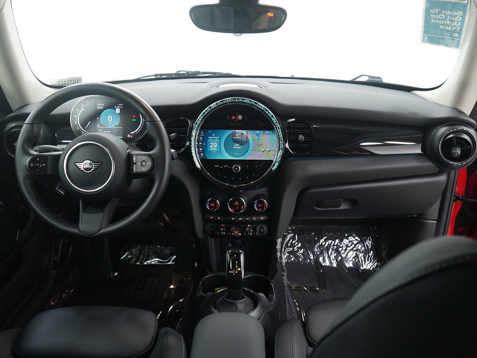 Used 2024 MINI Cooper 2-Door Hardtop image 13