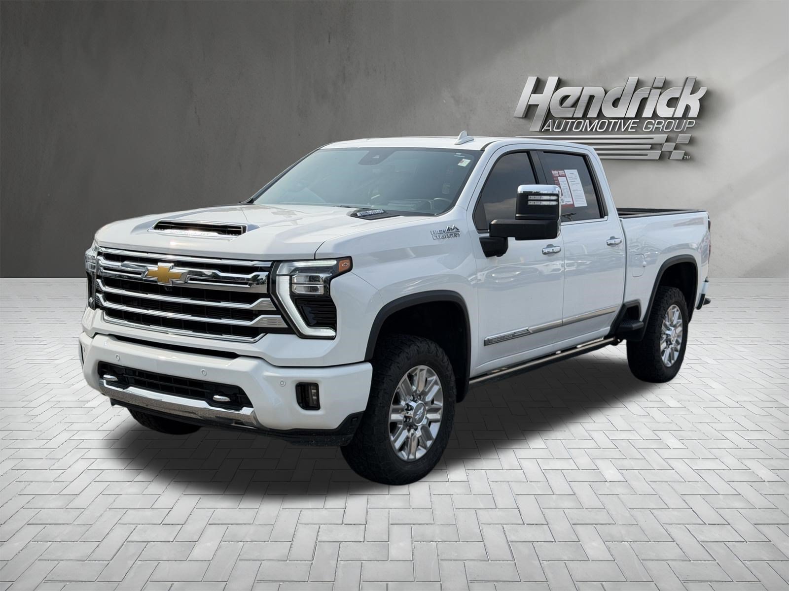 Used 2024 Chevrolet Silverado 2500 High Country w/ High Country Premium Package AWD/4WD image 5