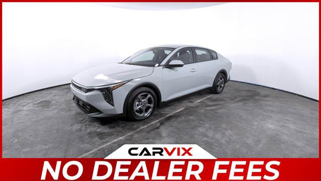 Used 2025 Kia K4 FWD image 1