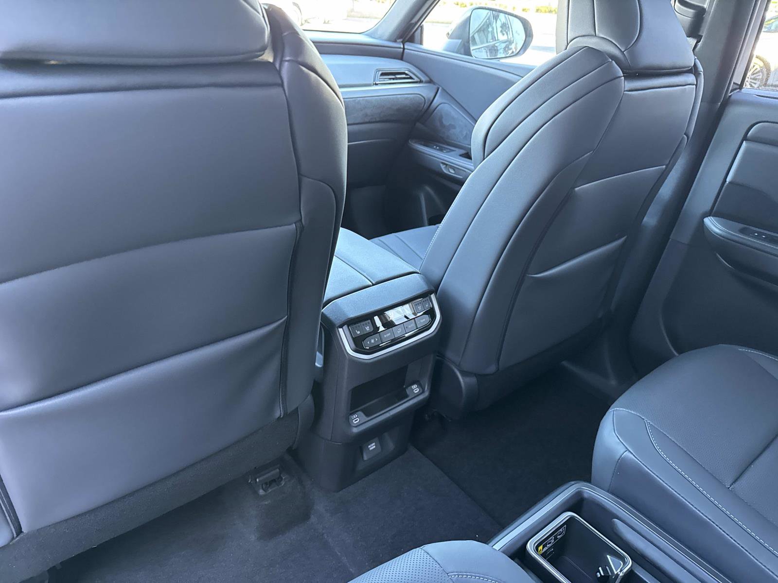 New 2026 Lexus TX 500h AWD image 11