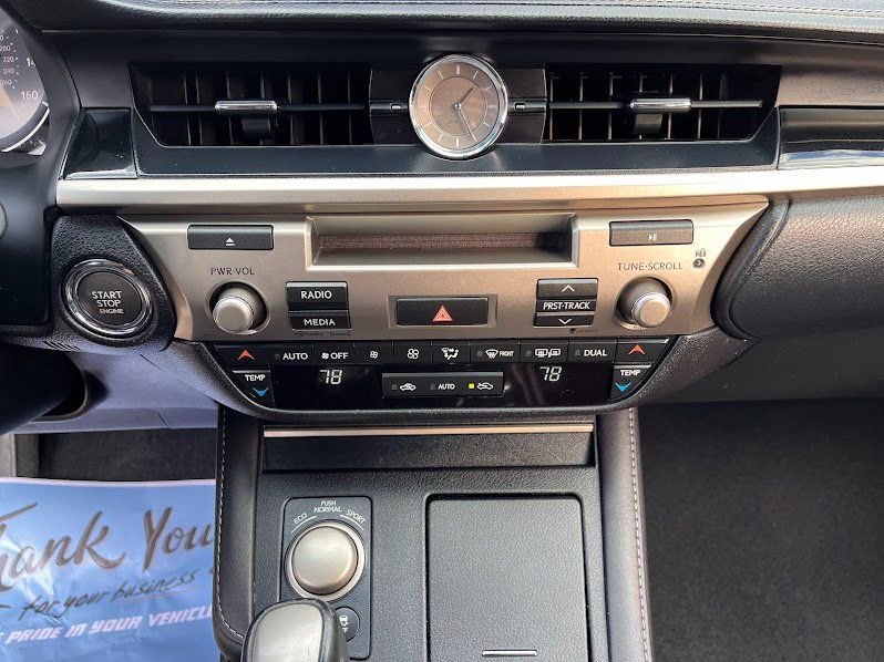 Used 2016 Lexus ES 350 image 19