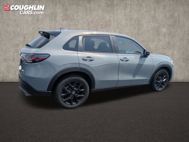 Used 2025 Honda HR-V Sport image 8