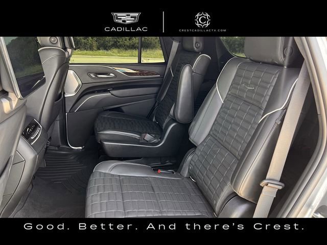 Used 2022 Cadillac Escalade Sport Platinum w/ Heavy-Duty Trailer Package AWD/4WD image 31