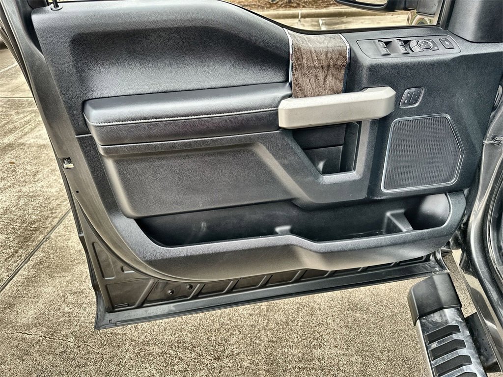Used 2017 Ford F250 Lariat w/ Lariat Ultimate Package image 21