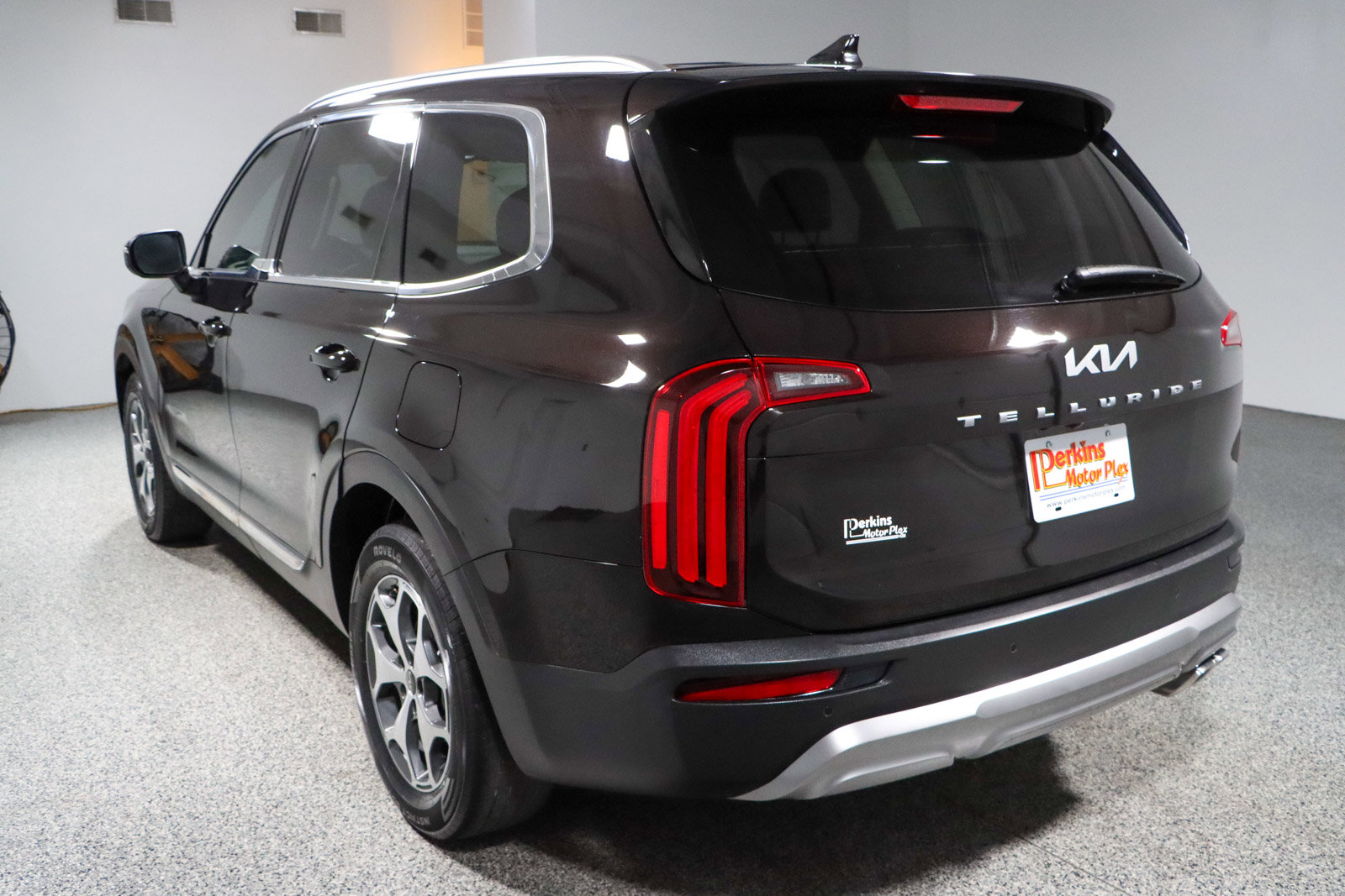 Used 2022 Kia Telluride EX FWD image 9