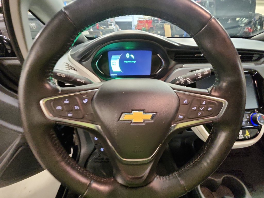 Used 2017 Chevrolet Bolt LT FWD image 17