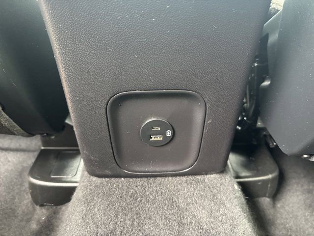 Used 2022 Ford Escape SE w/ Cold Weather Package image 15