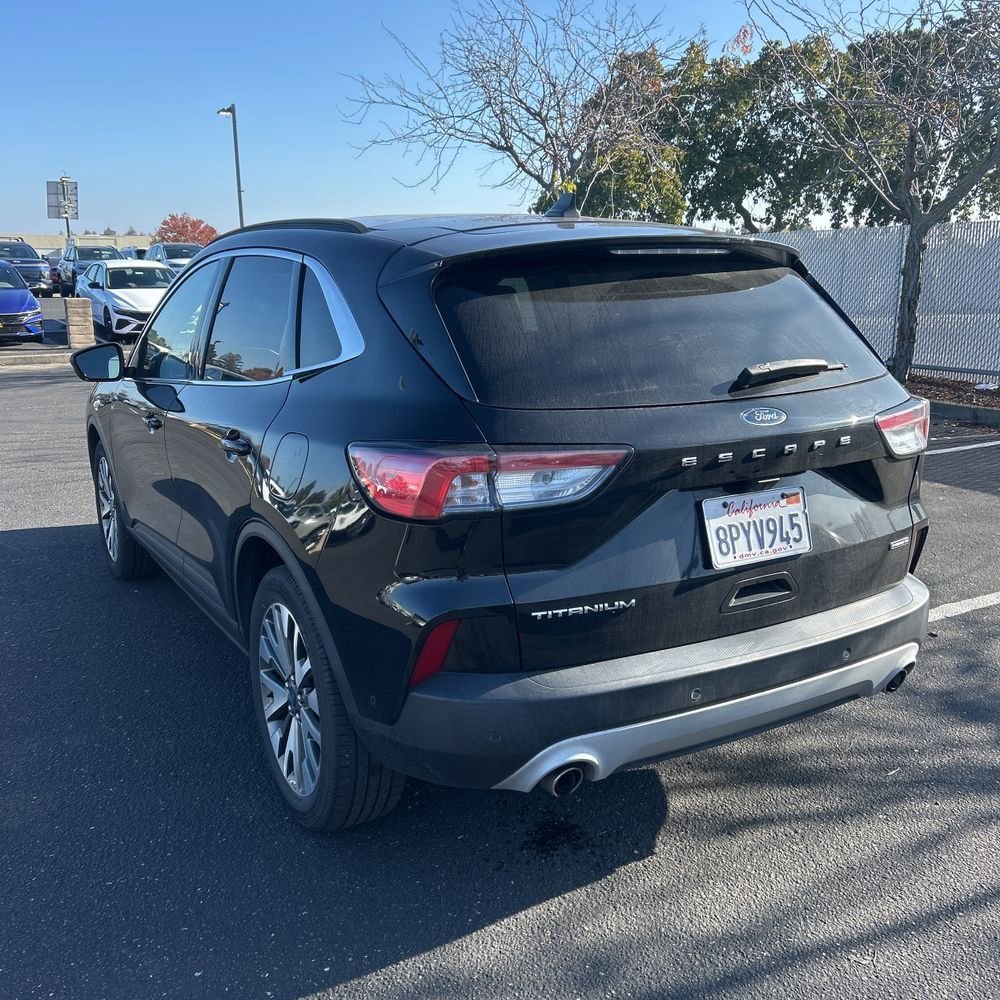 Used 2020 Ford Escape Titanium w/ Titanium Premium Package 2.0 image 6