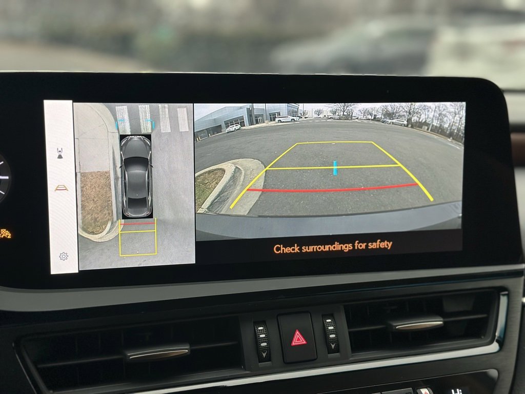 Used 2024 Lexus ES 350 Ultra Luxury image 13