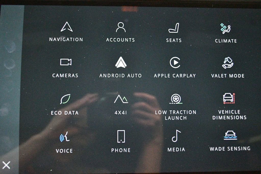 Used 2023 Land Rover Range Rover SE image 58