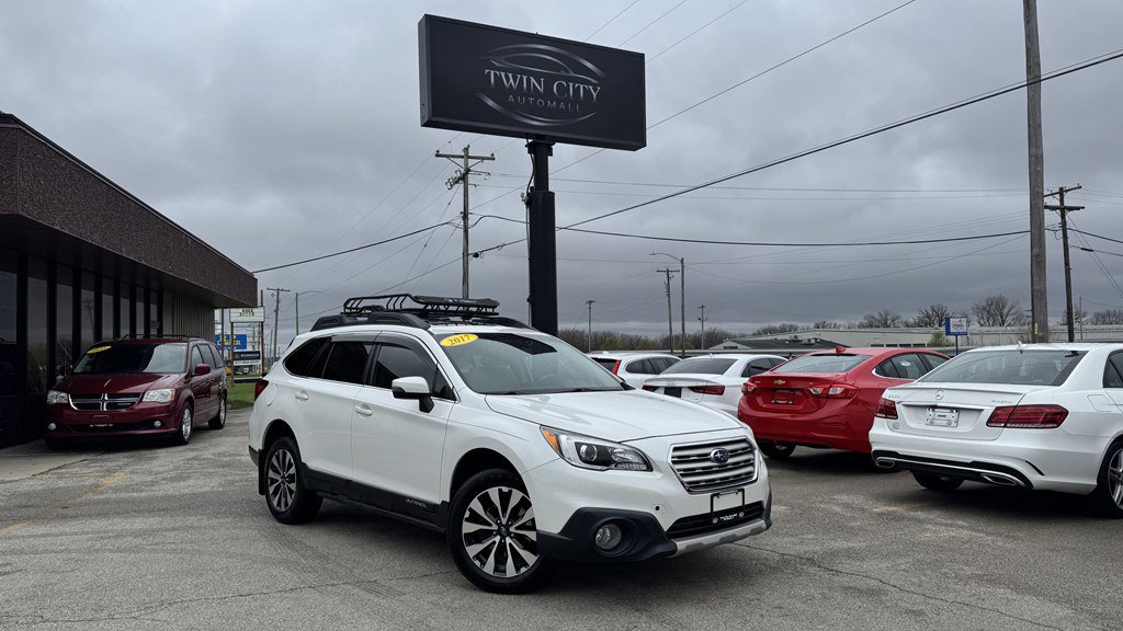Used 2017 Subaru Outback 3.6R Limited image 1