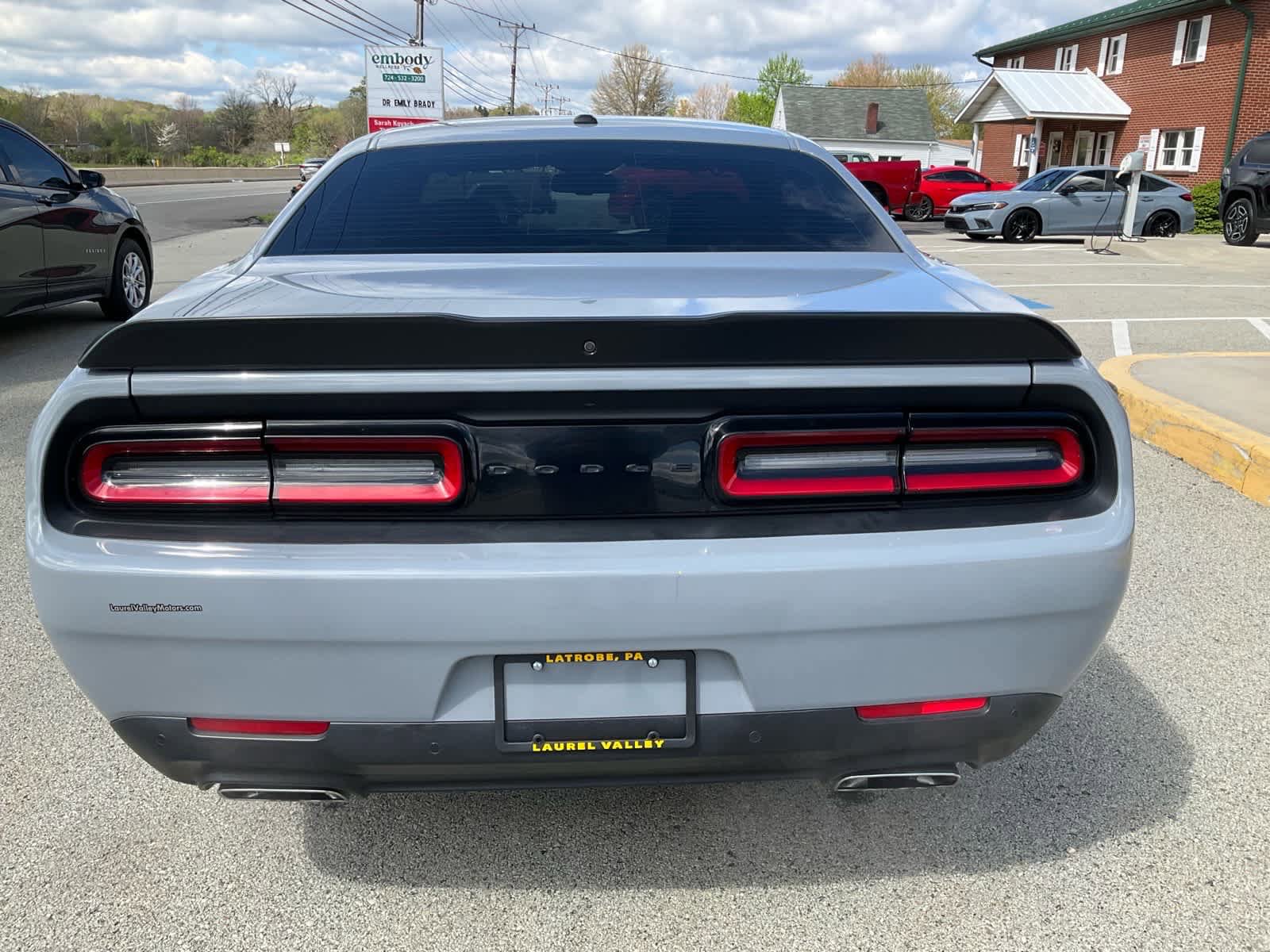 Used 2022 Dodge Challenger R/T w/ Blacktop Package RWD image 4