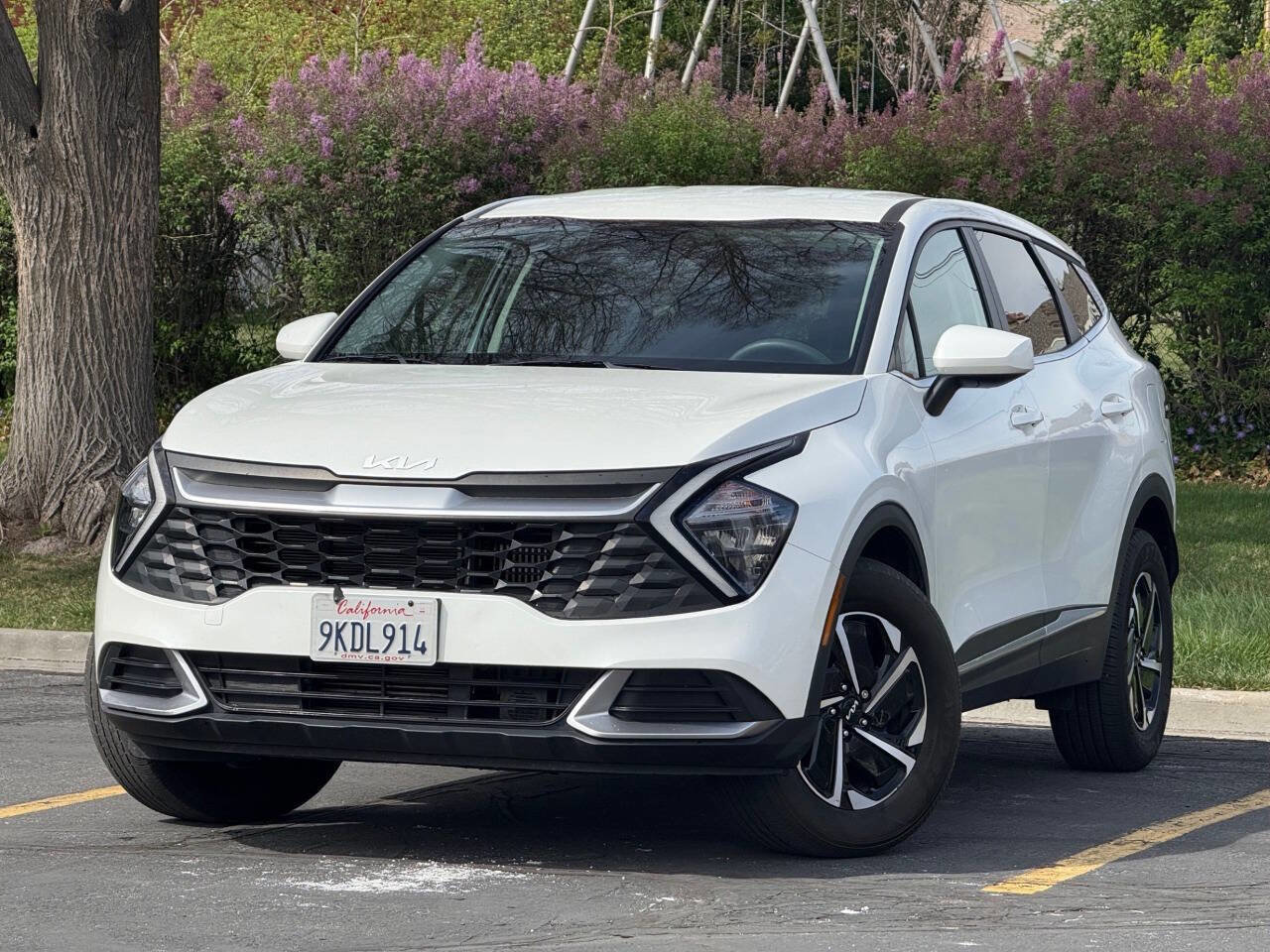 Used 2023 Kia Sportage LX image 1