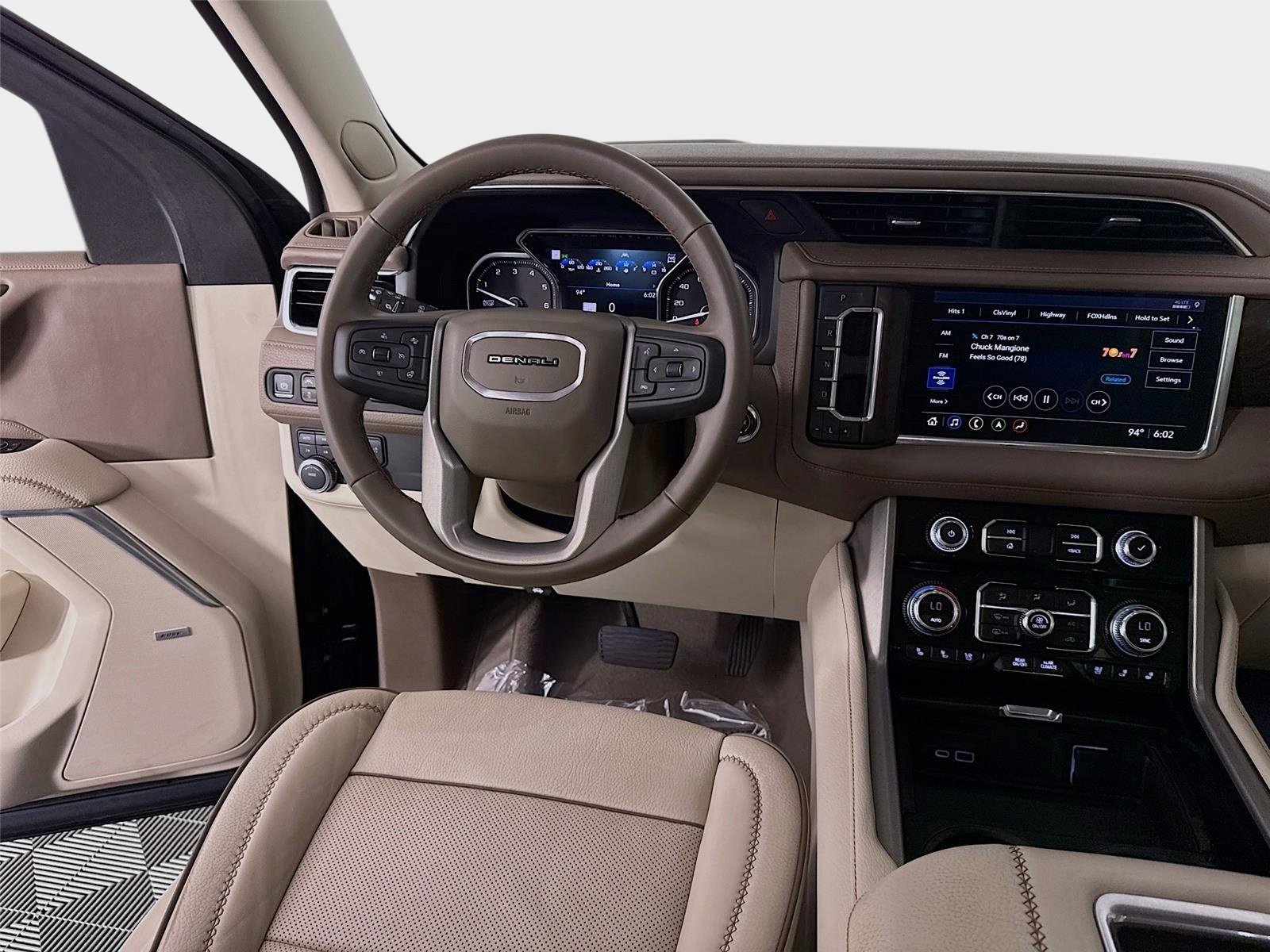 Certified 2021 GMC Yukon XL Denali w/ Advanced Technology Package AWD/4WD image 24