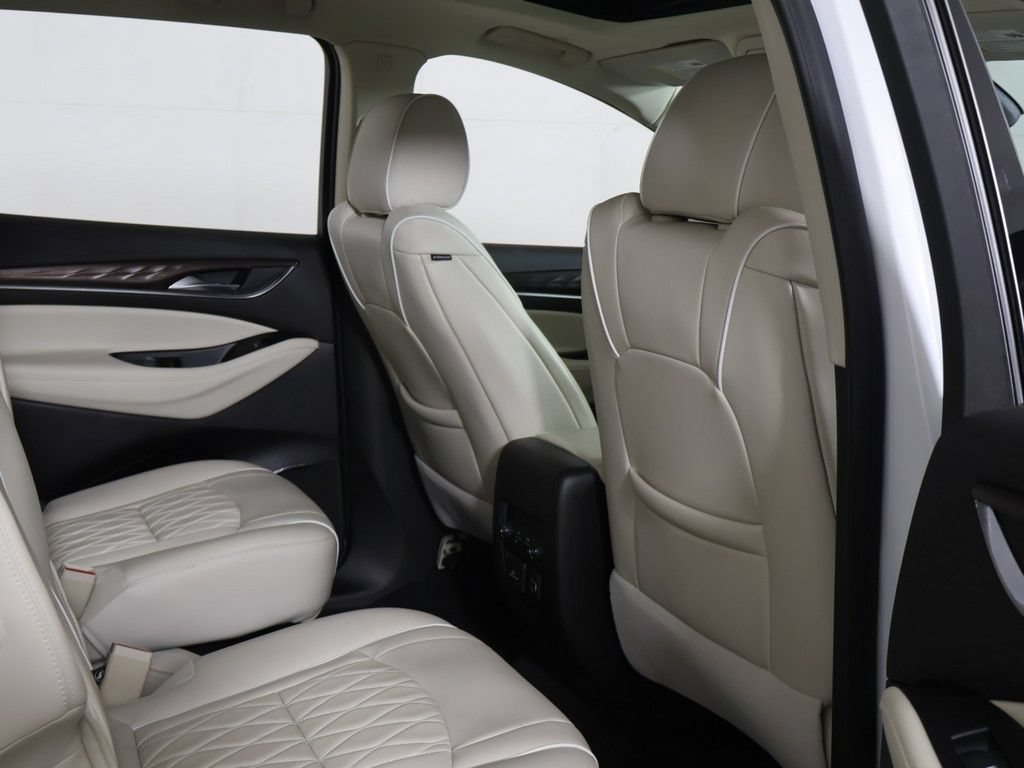 Used 2023 Buick Enclave Avenir w/ Avenir Technology Package AWD/4WD image 34
