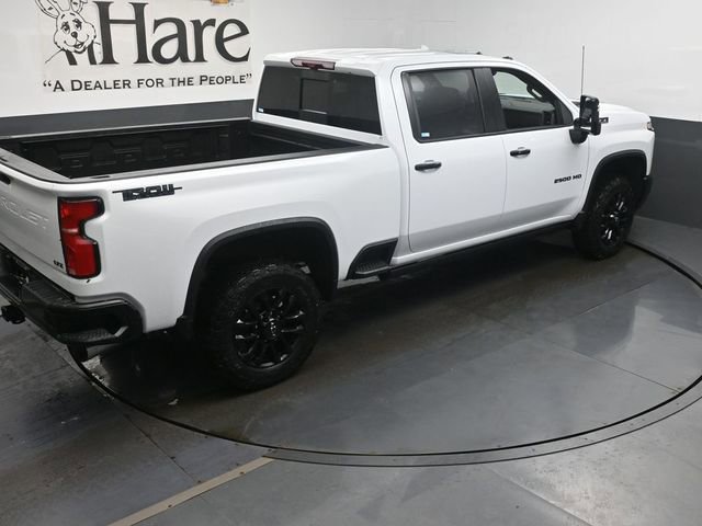 New 2026 Chevrolet Silverado 2500 LTZ w/ LTZ Plus Package AWD/4WD image 18