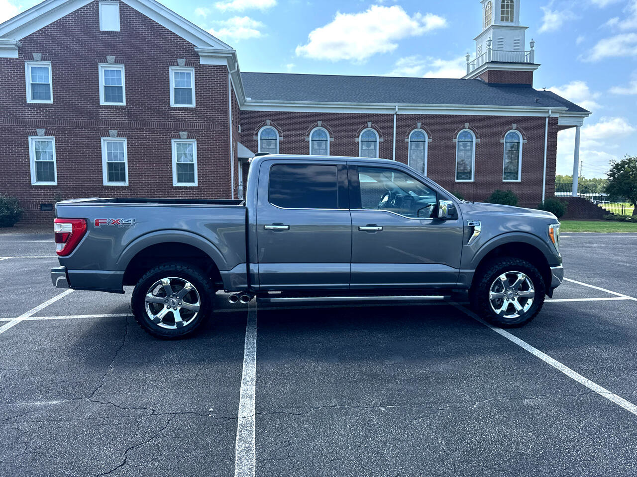 Used 2021 Ford F150 Lariat image 3
