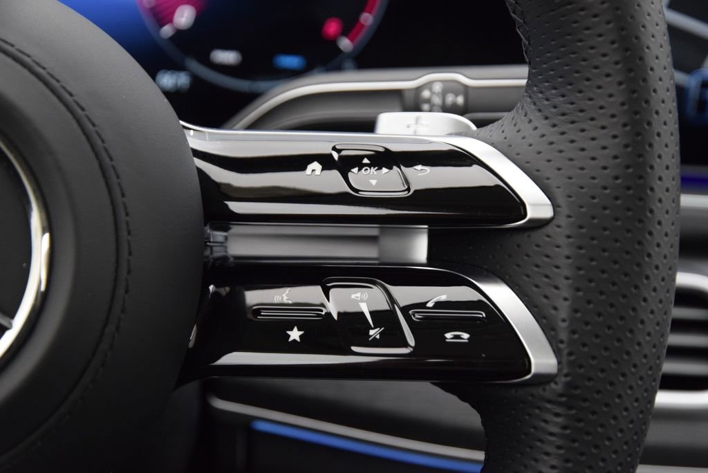 Used 2026 Mercedes-Benz GLS 450 4MATIC image 29