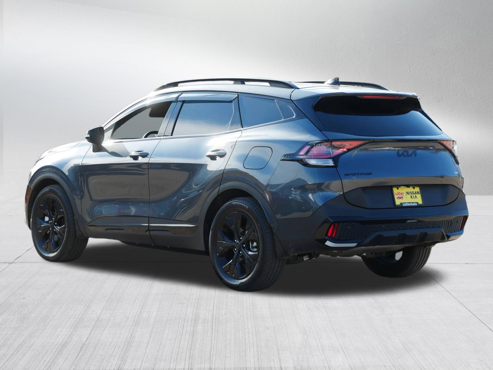 Certified 2025 Kia Sportage X-Line AWD/4WD image 5