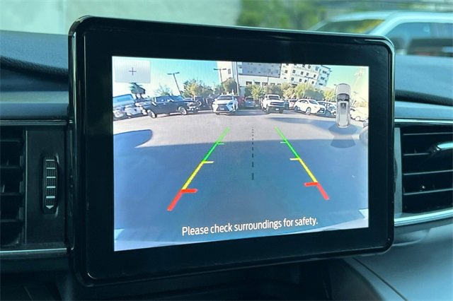 Used 2022 Ford Explorer XLT w/ Equipment Group 202A image 23