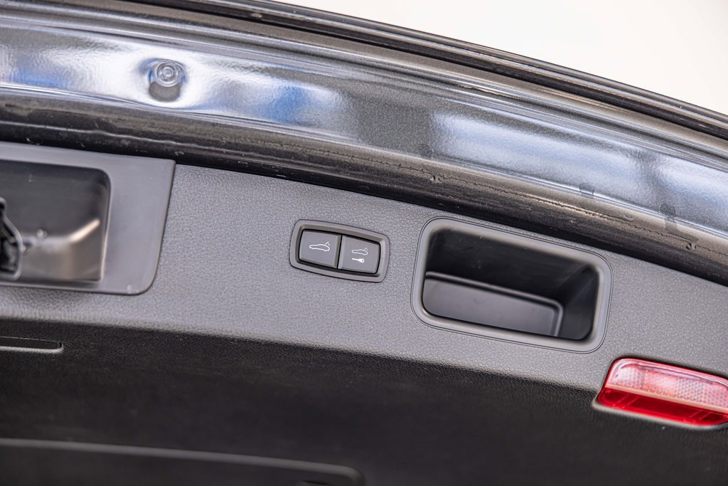 Used 2023 Porsche Macan S image 16