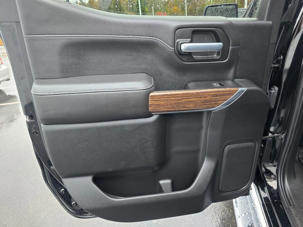 Used 2021 Chevrolet Silverado 1500 High Country w/ Technology Package image 37