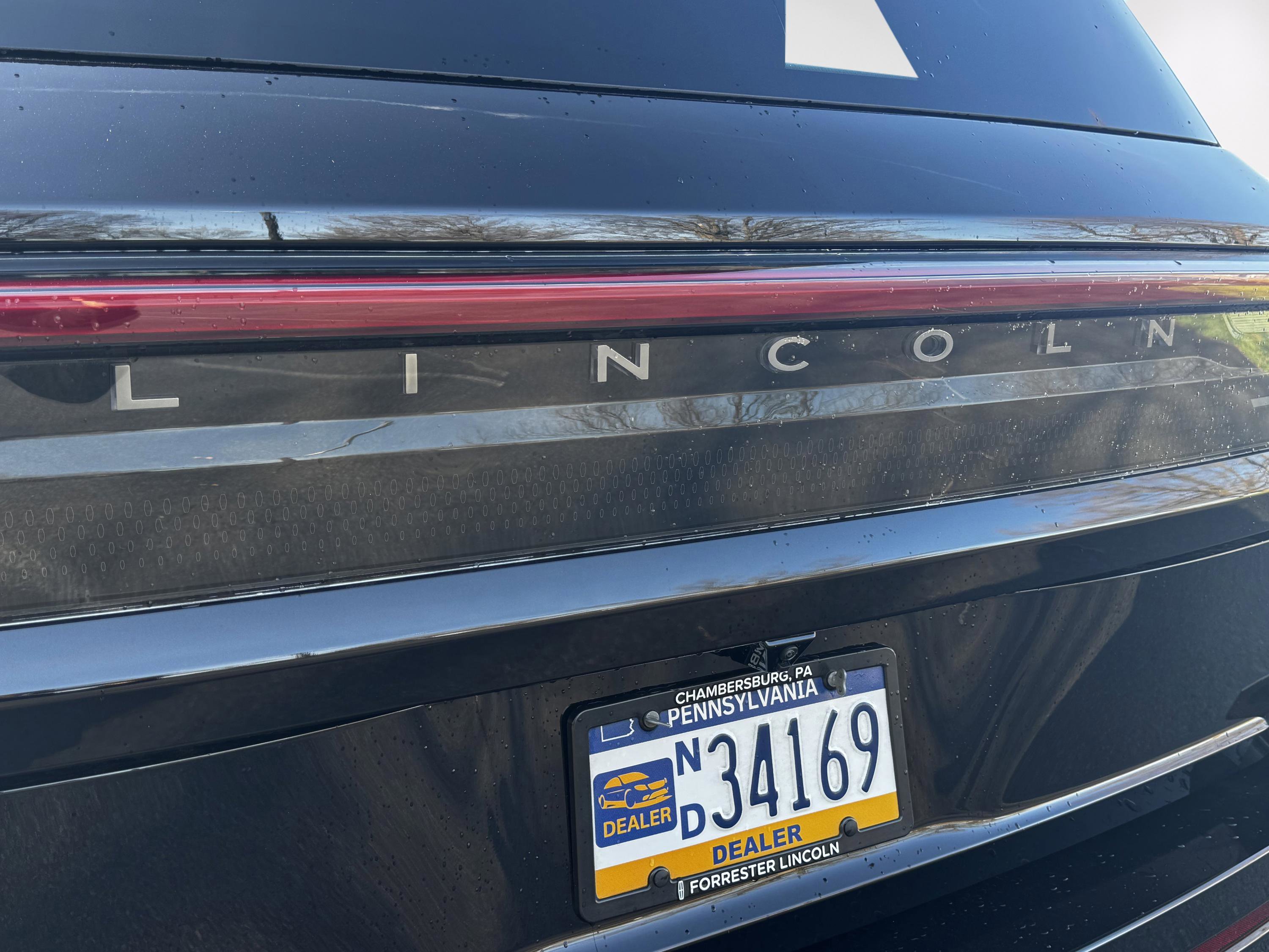 Used 2025 Lincoln Navigator Reserve AWD/4WD image 17