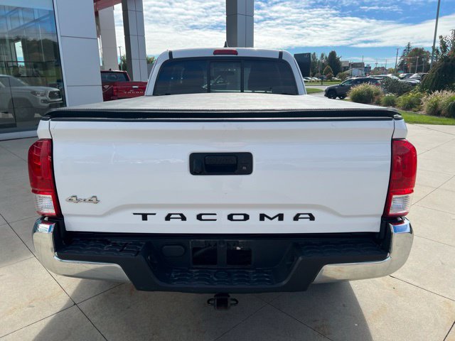 Used 2016 Toyota Tacoma SR5 AWD/4WD image 8