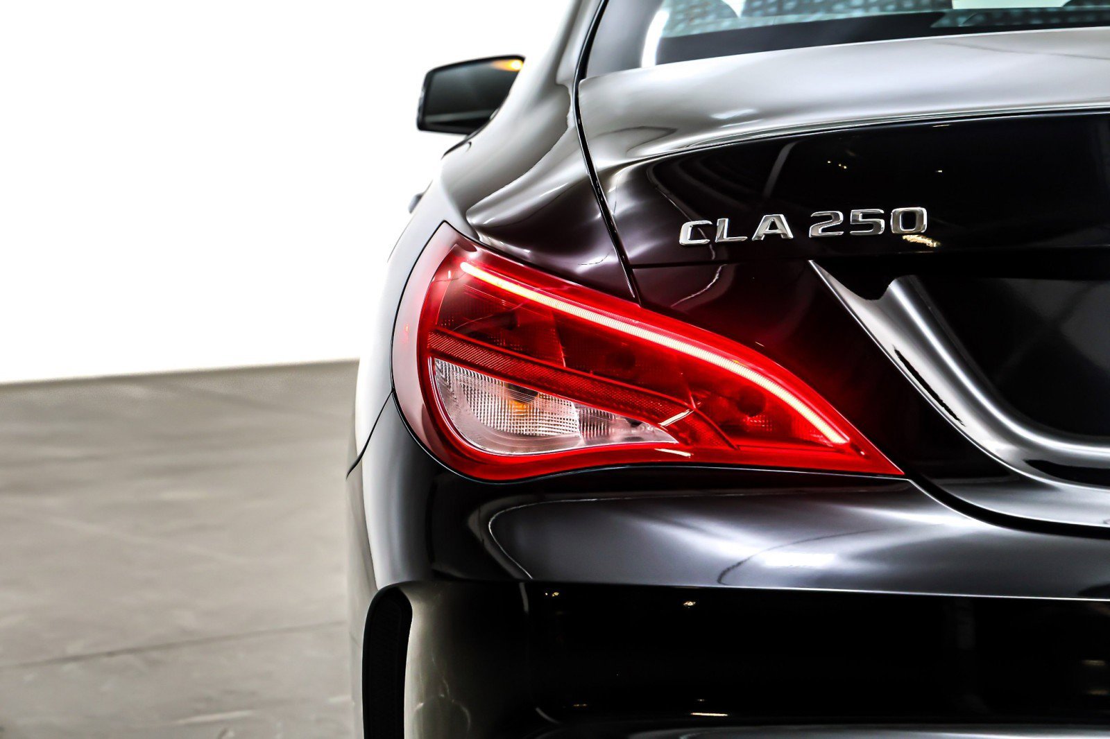 Used 2018 Mercedes-Benz CLA 250 image 15