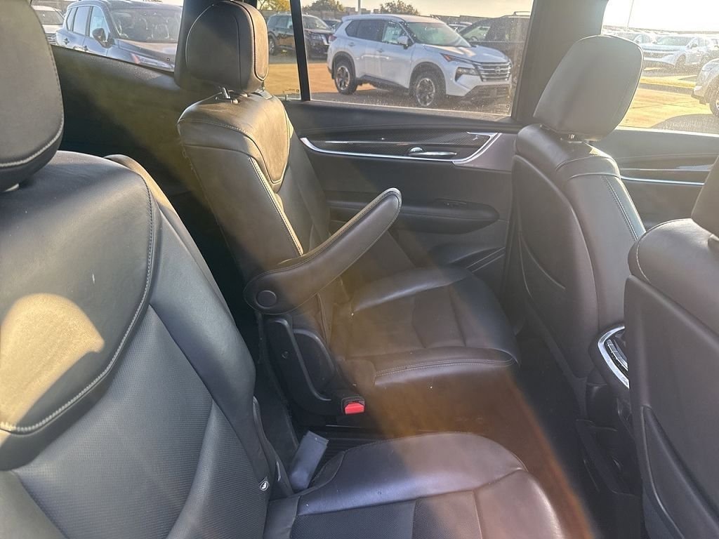 Used 2020 Cadillac XT6 Sport image 3