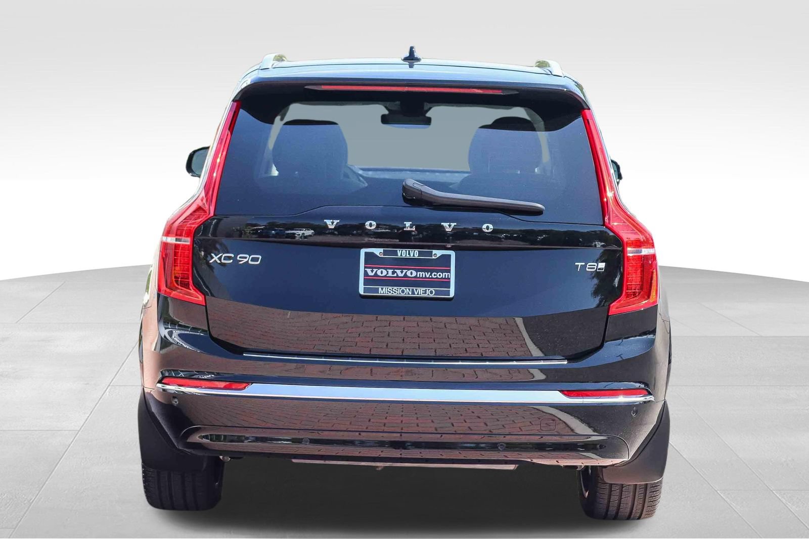 Used 2025 Volvo XC90 T8 Plus w/ Protection Package Premier AWD/4WD image 7