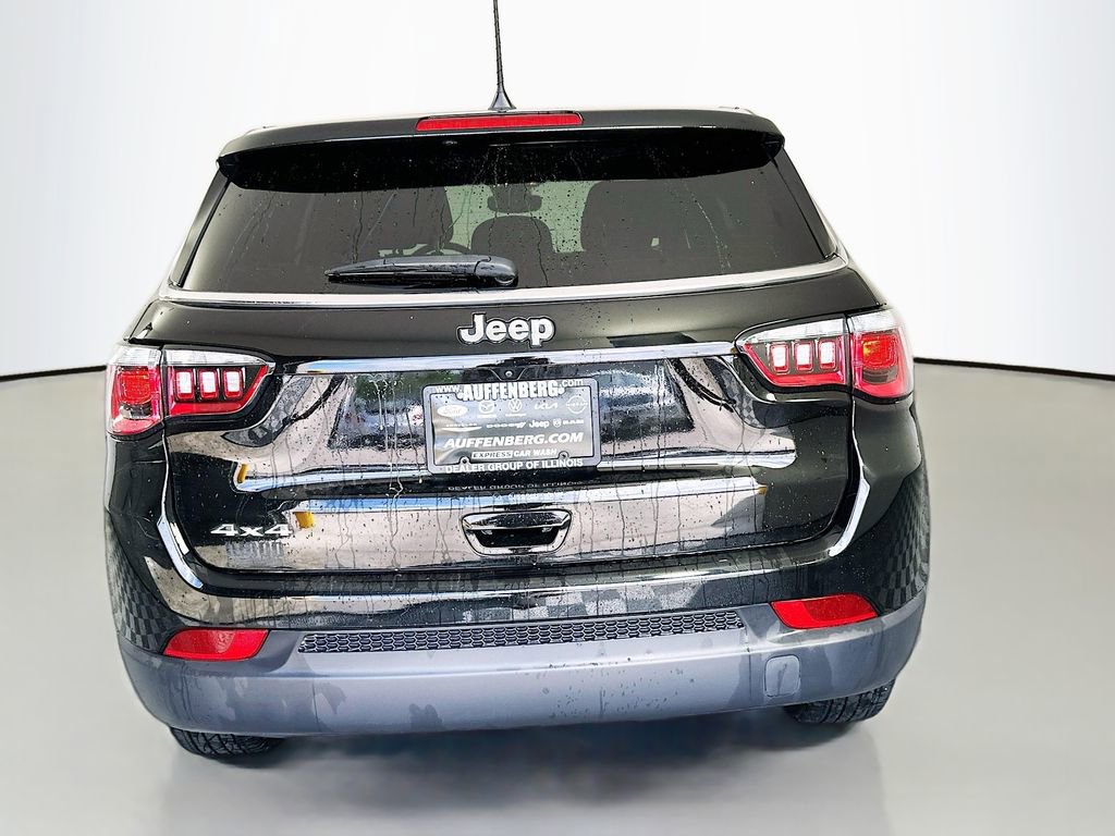 Used 2024 Jeep Compass Sport image 6