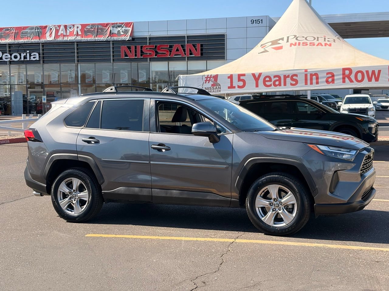 Used 2022 Toyota RAV4 XLE w/ Convenience Package FWD image 6