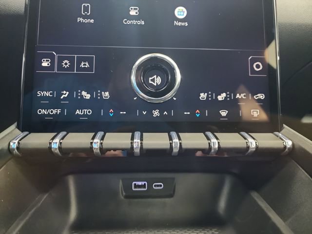 New 2026 GMC Terrain AT4 w/ Convenience Package III image 25