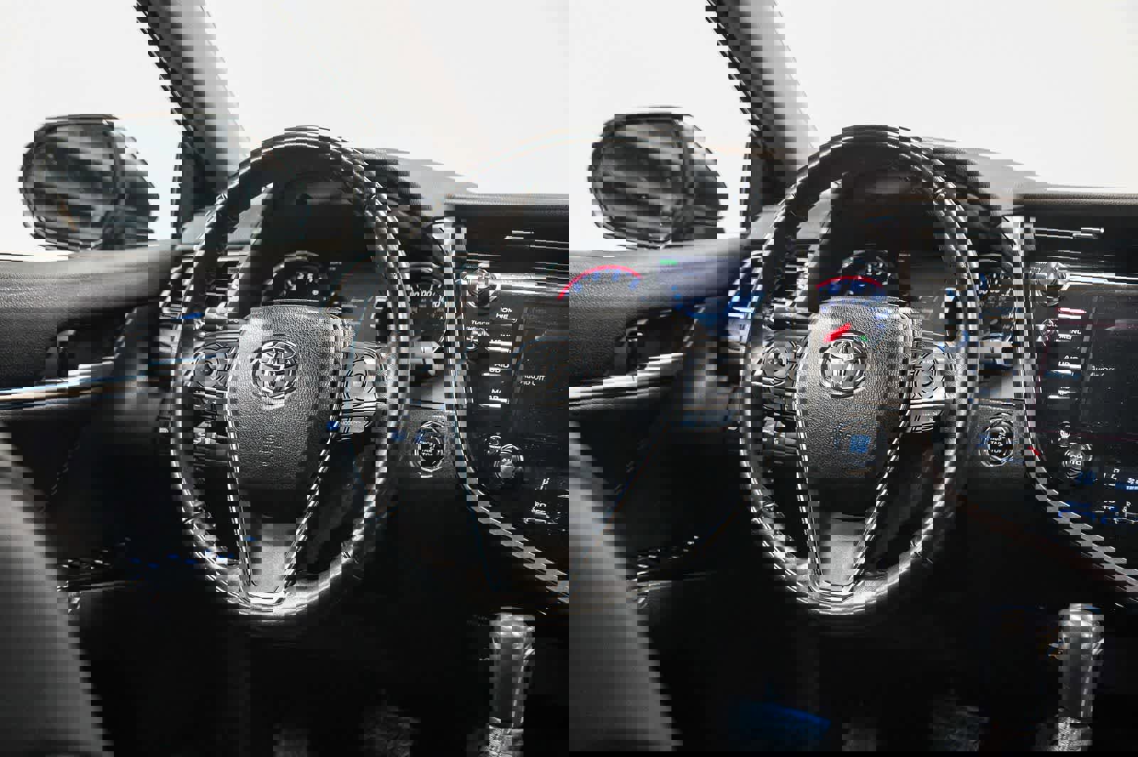 Used 2019 Toyota Camry XSE w/ Carpet Mat Package image 15