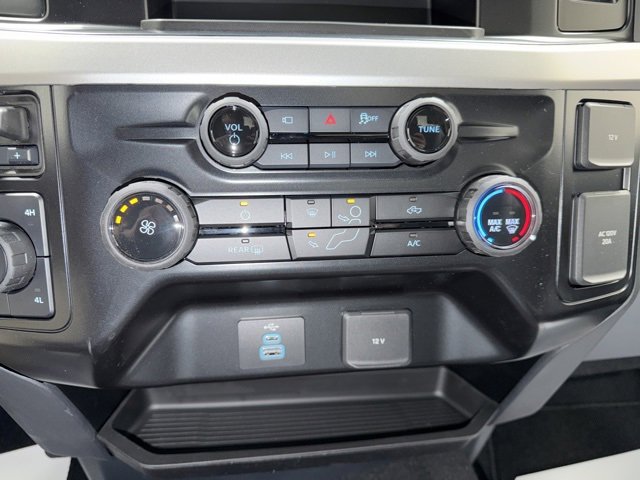 New 2026 Ford F350 XLT w/ 360-Degree Camera Package image 24
