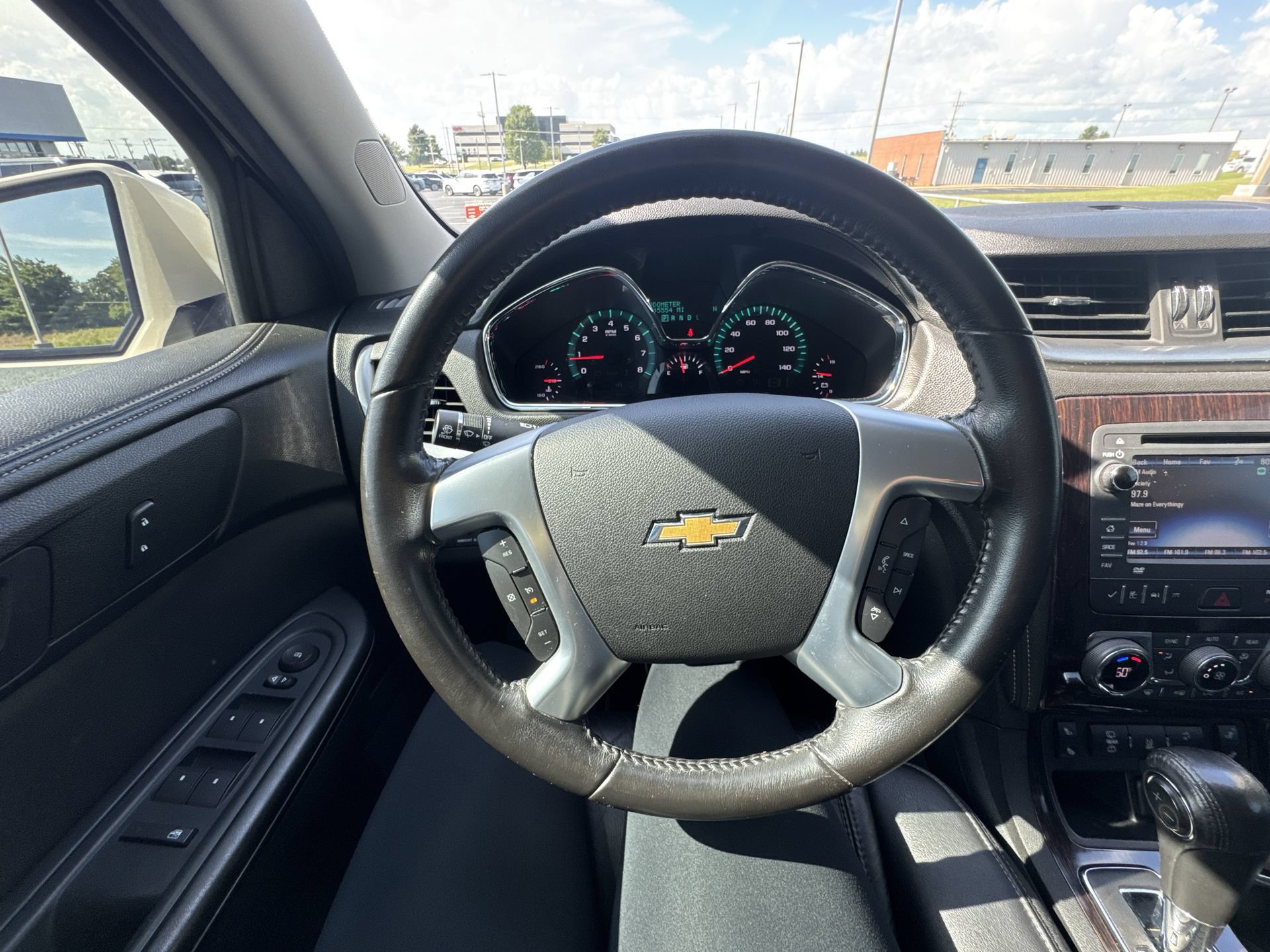 Used 2015 Chevrolet Traverse LT FWD image 14