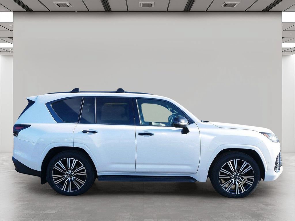 Certified 2026 Lexus LX 700h Luxury w/ Appearance Package AWD/4WD image 7