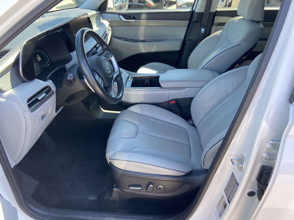 Used 2024 Hyundai Palisade SEL FWD image 14