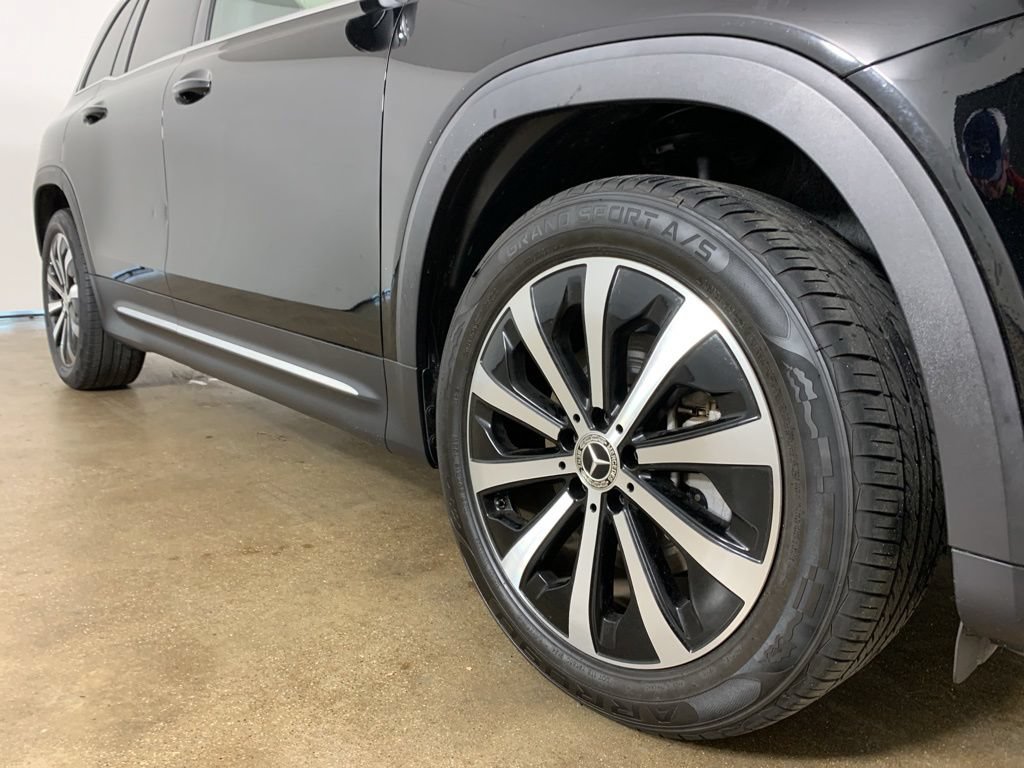 Used 2022 Mercedes-Benz GLB 250 4MATIC w/ Premium Package Lite image 6