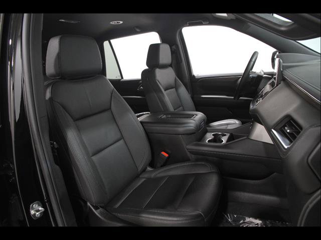 Used 2024 Chevrolet Tahoe Z71 w/ Z71 Off-Road Package image 17