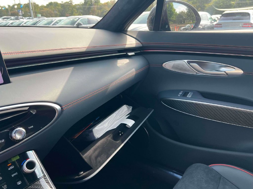 New 2027 Genesis GV70 3.5T Prestige AWD/4WD image 15