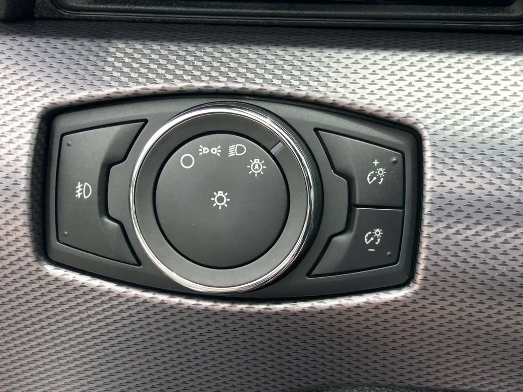 Used 2015 Ford Mustang GT RWD image 18