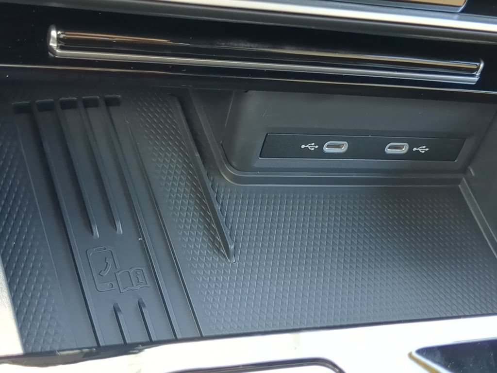 New 2026 Volkswagen Atlas Cross Sport SE FWD image 23