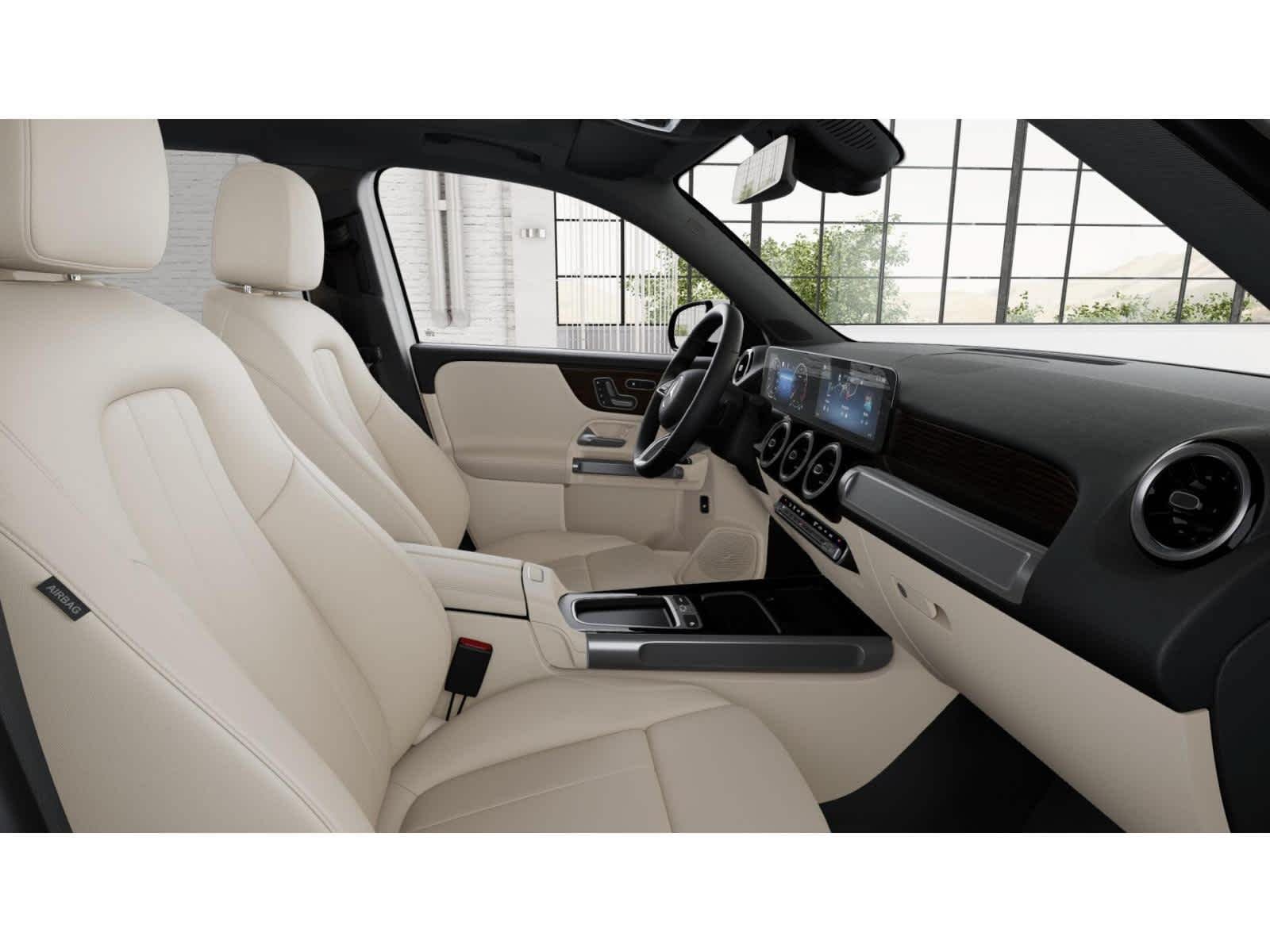 Used 2026 Mercedes-Benz GLB 250 image 4