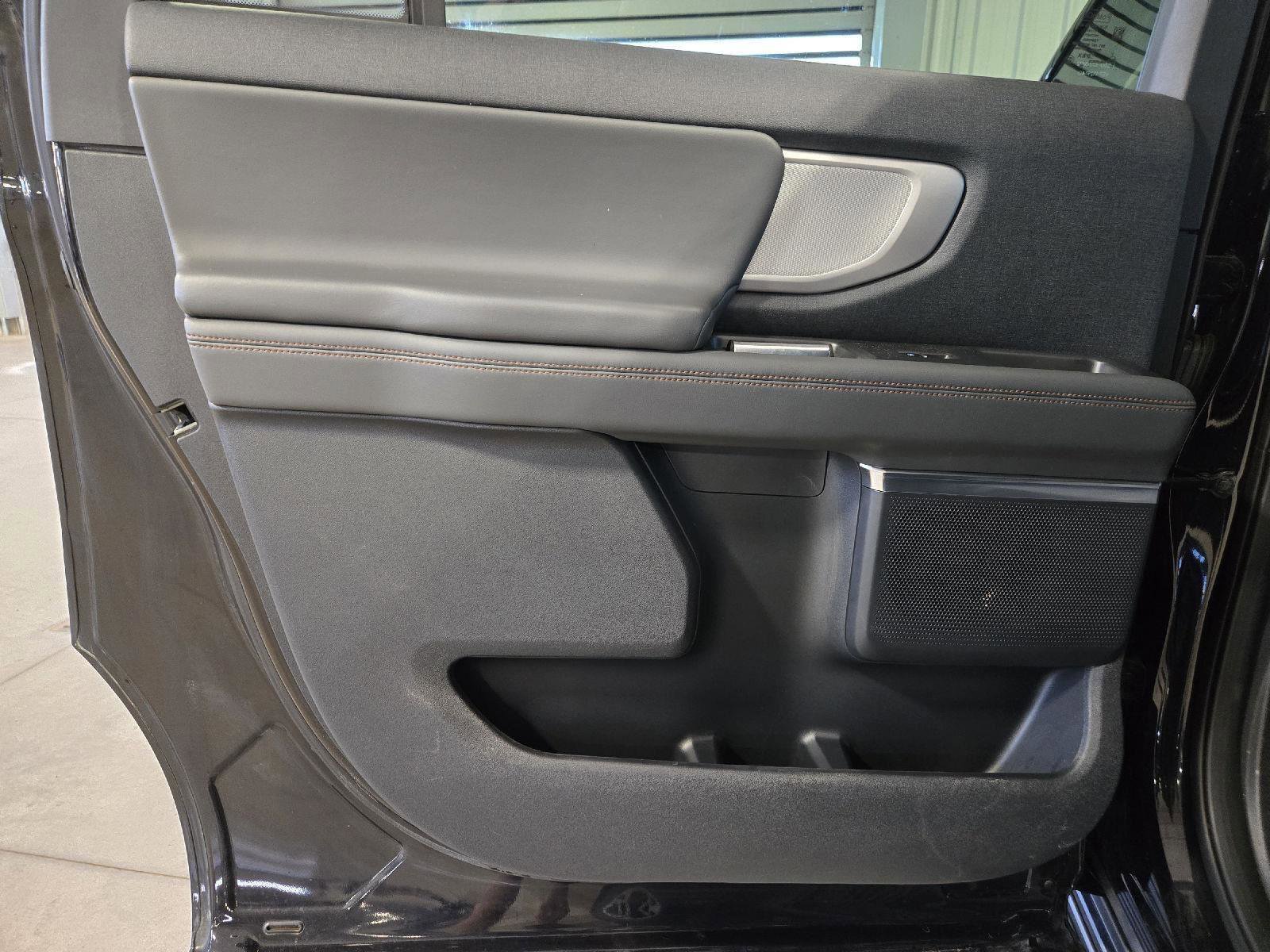 Used 2025 Ford Expedition Max Active image 39