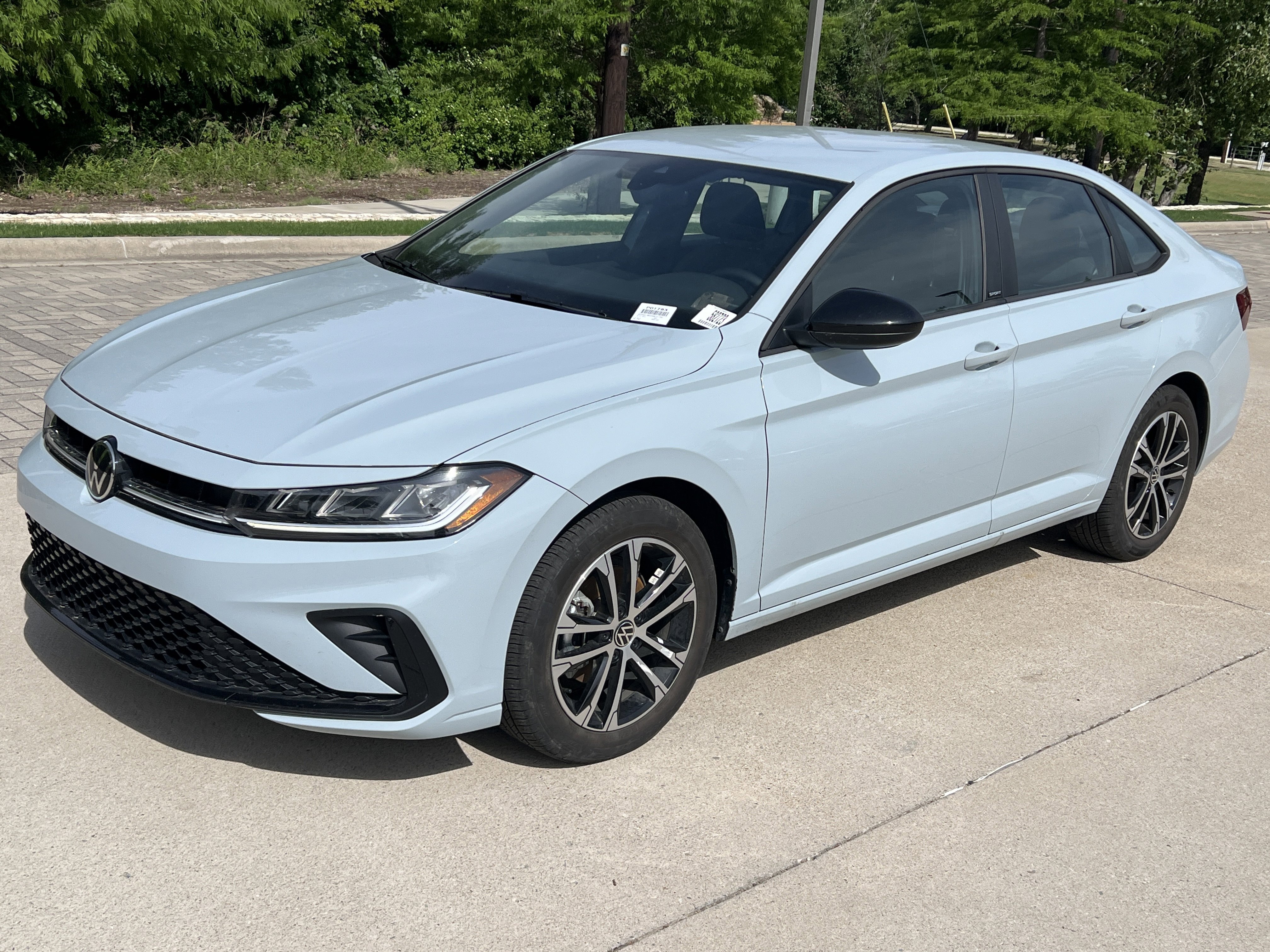 Used 2025 Volkswagen Jetta Sport image 5