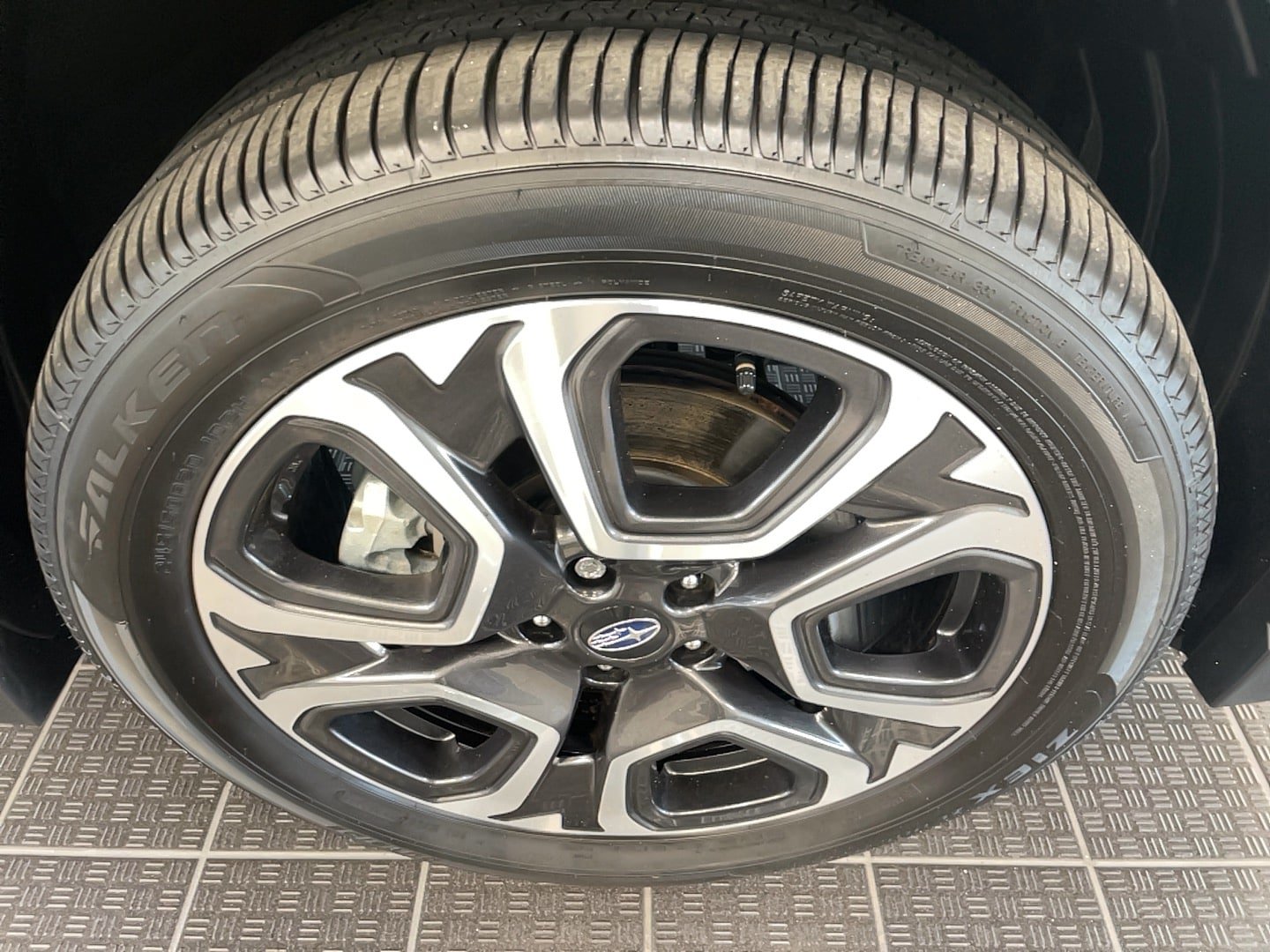 Used 2025 Subaru Ascent Touring AWD/4WD image 5