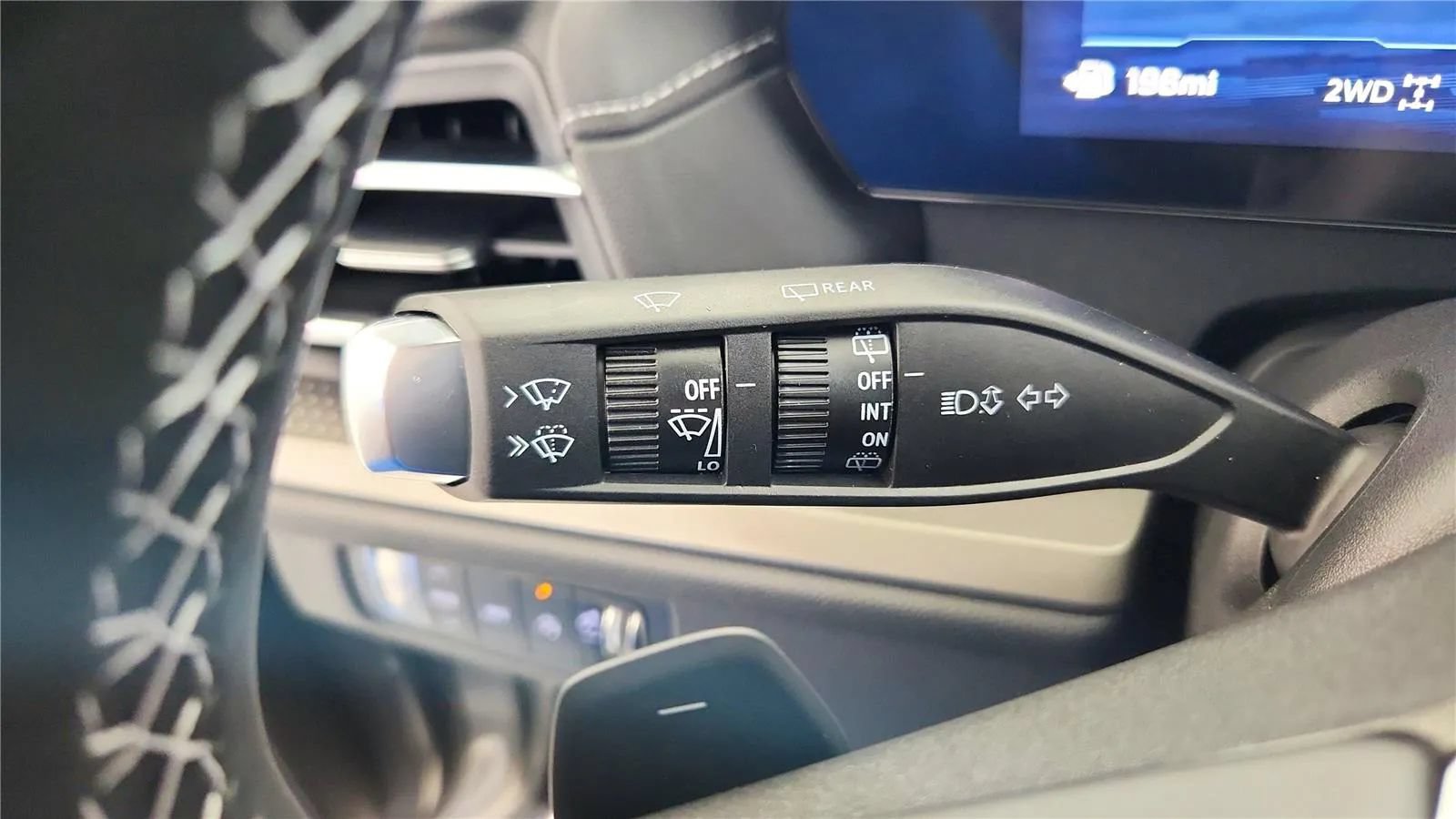 New 2026 Chevrolet Traverse LT w/ Midnight/Sport Edition AWD/4WD image 29