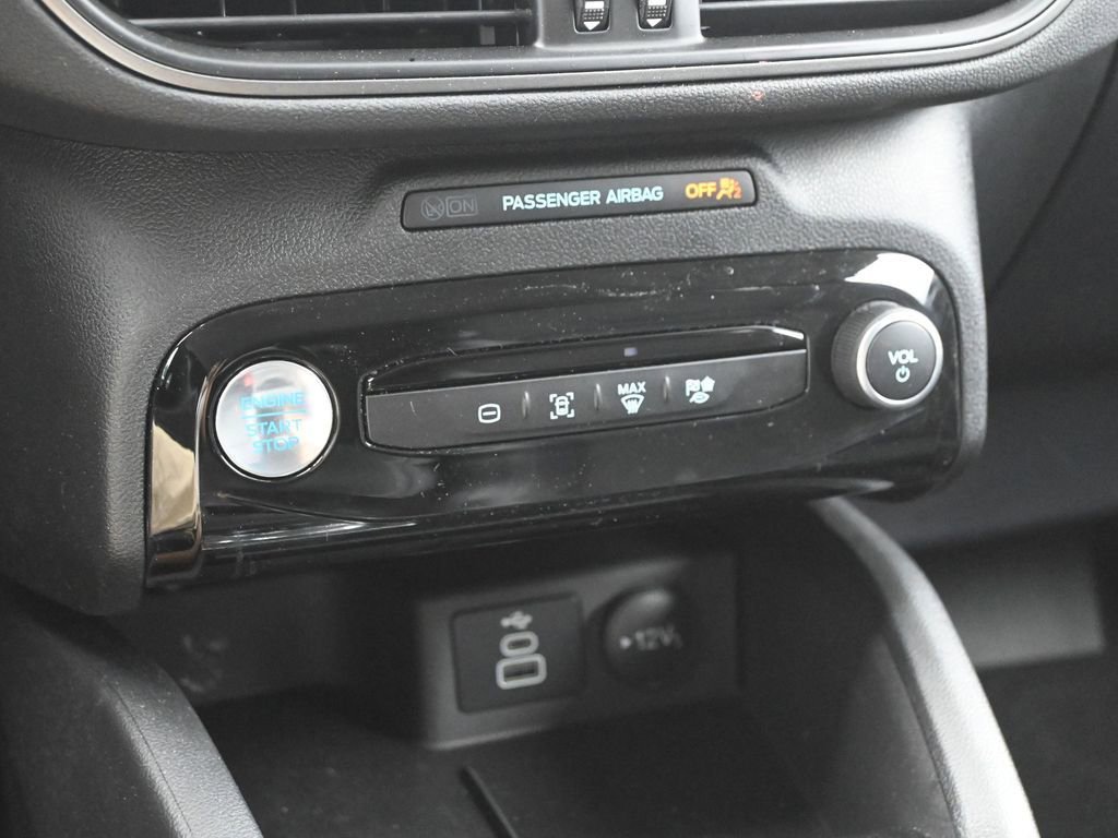New 2024 Ford Escape SE FWD image 18